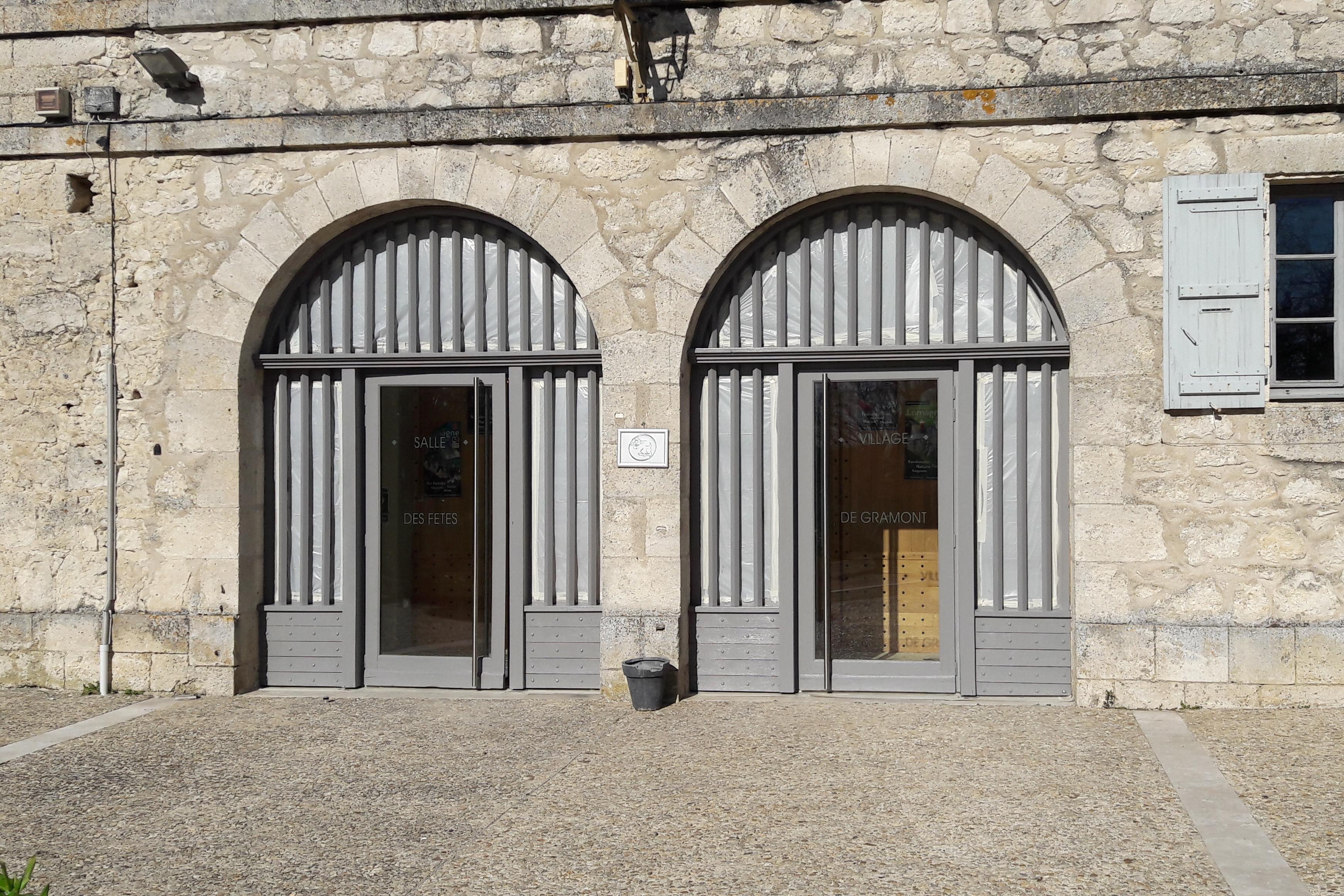 Portes Salle des fêtes Gramont